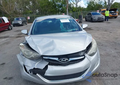 2013 Hyundai Elantra Gls z USA, uszkodzony, nr VIN KMHDH4AE4DU501995